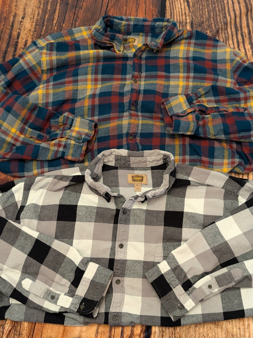 The Foundry Supply Co. Men’s Gray & Black Plaid Flannel Shirt
